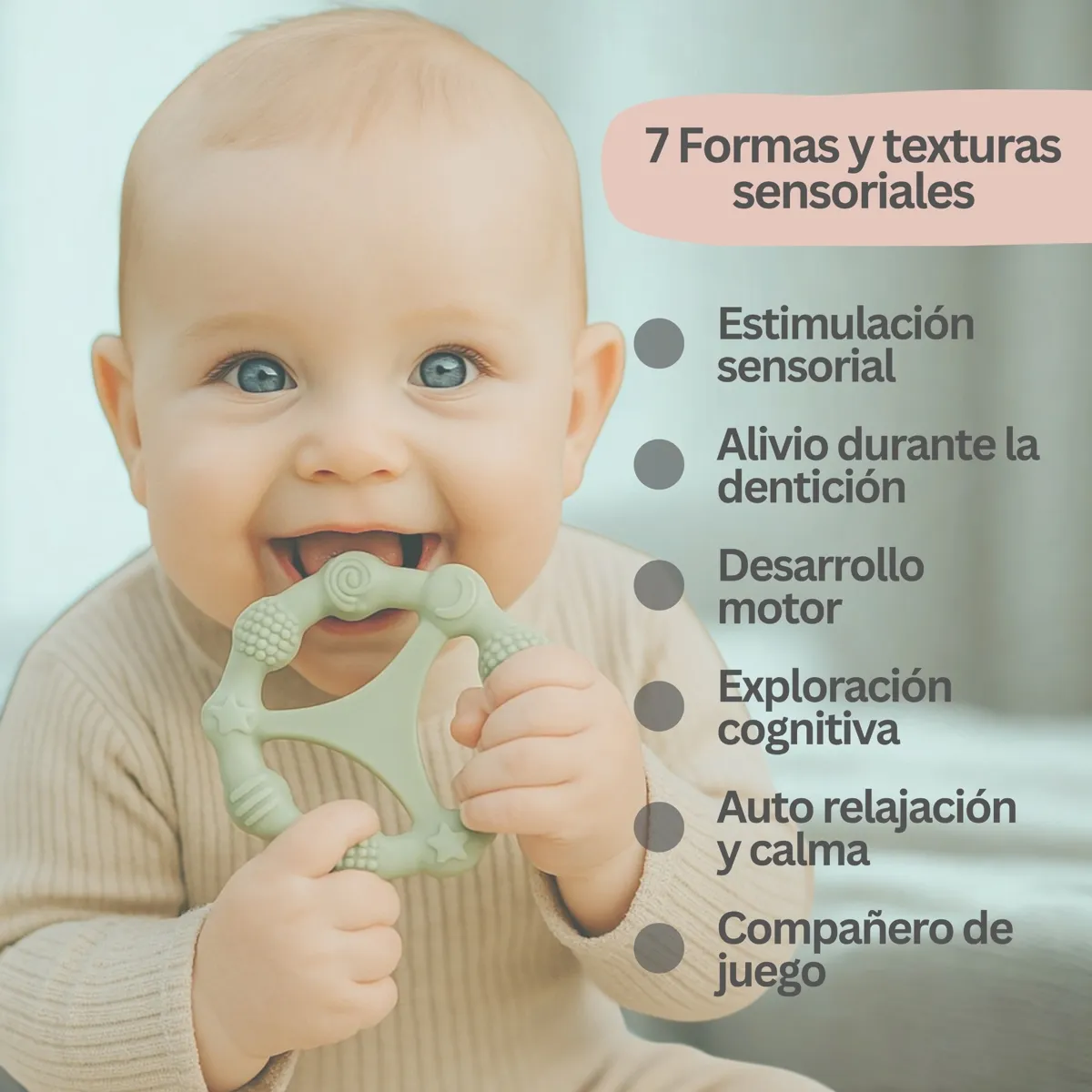 Bebé con mordedor verde y lista de beneficios de las texturas
